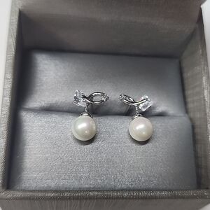 Clear Crystal Faux Pearl Stud Earrings Twist
